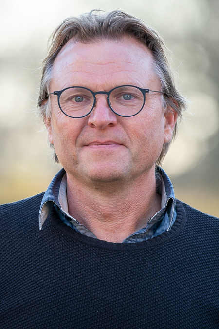 Portrait of Morten Bondo Christensen, Photo: Simon Fischel, AU Health