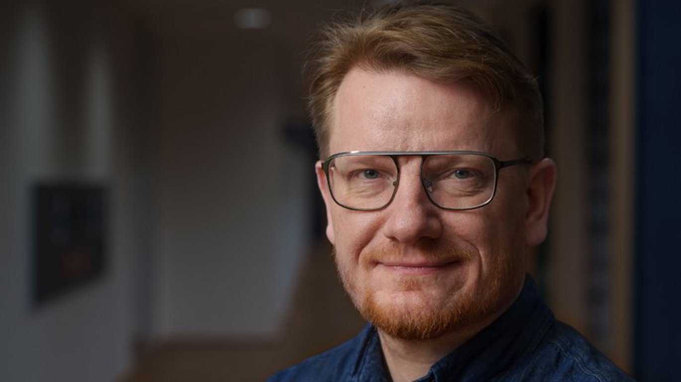 Thomas Levin Geiser Andersen took up his professorship at the Department of Forensic Medicine on 1 February 2024. He is also affiliated with the Department of Clinical Pathology at Odense University Hospital and the Research Unit of Pathology at the Depar Thomas Levin Geiser Andersen took up his professorship at the Department of Forensic Medicine on 1 February 2024. He is also affiliated with the Department of Clinical Pathology at Odense University Hospital and the Research Unit of Pathology at the Department of Clinical Research, University of Southern Denmark.