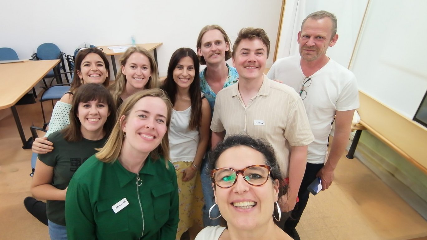 The core of the Escape project is a unique educational concept that is based on 'gamification' – a way to let participants learn and gain insight through play. In Spain, Amanda Paust (front left) and Micheal Fehsenfeld (back right) met the team of doctors who invented the concept.